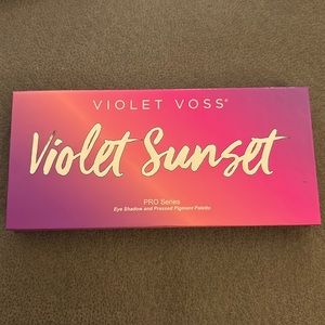 Violet Voss - violet sunset eyeshadow palette